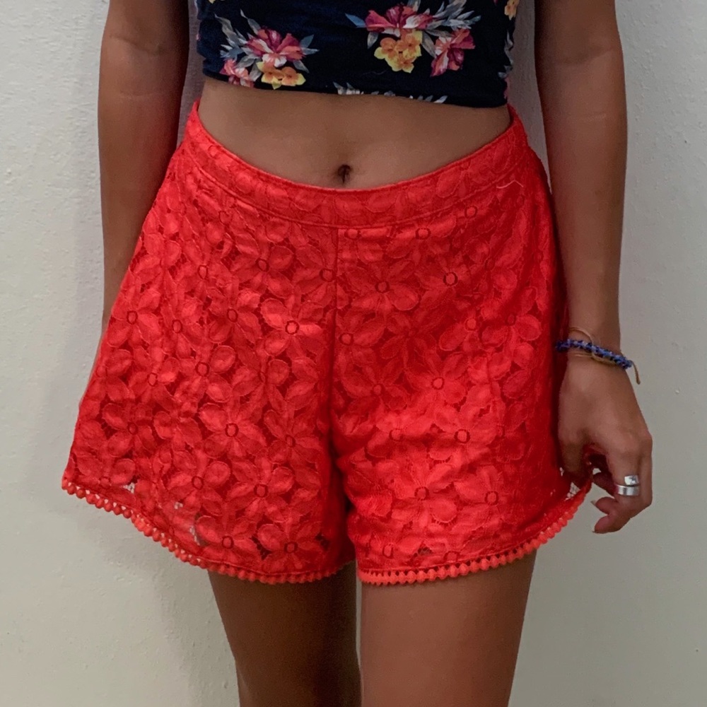 hollister BRIGHT red shorts